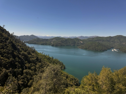 View from the entrance 
to Lake Shasta Caverns