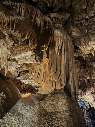 Lake Shasta Cavern