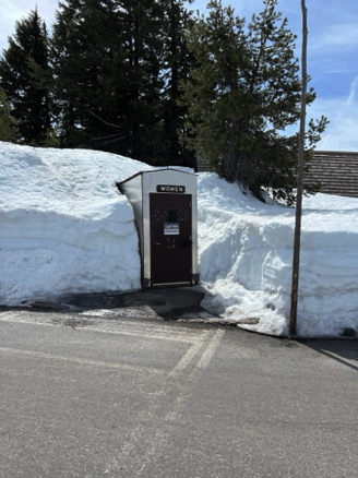 Tunnel to women's restroom
Crater Lake National Park