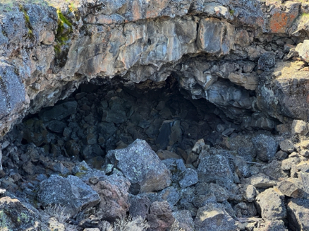 Natural arch (collapsed cave)
Lava Beds National Monument