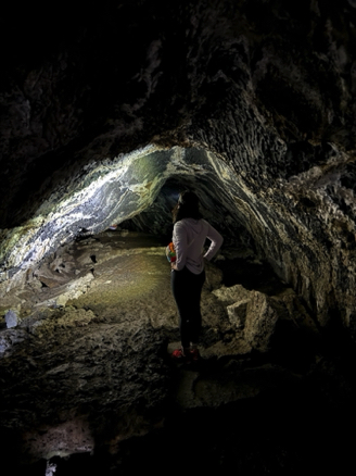 Exploring Sunshine Cave
Lava Beds National Monument